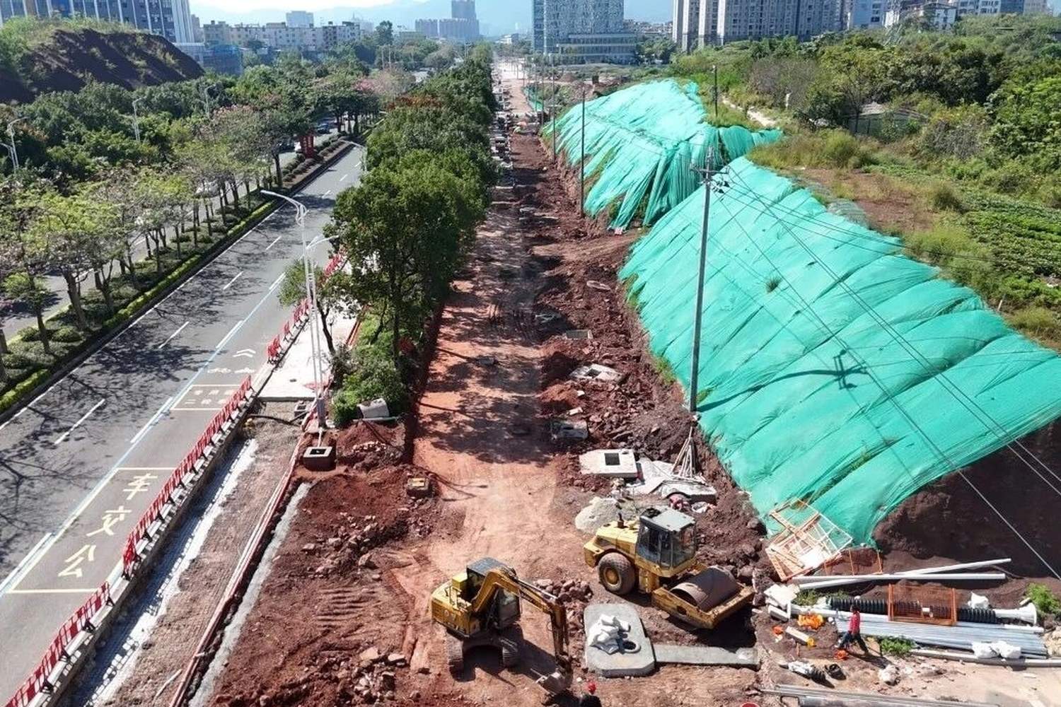 县为民办实事项目：小塘哩公园一期预计月底全线沥青贯通